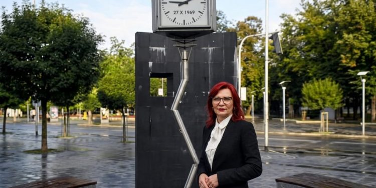 Utvrđivanje identiteta stradalih u zemljotresima 1969. godine i postavljanje spomen-ploče na lokaciji “Krivi sat”