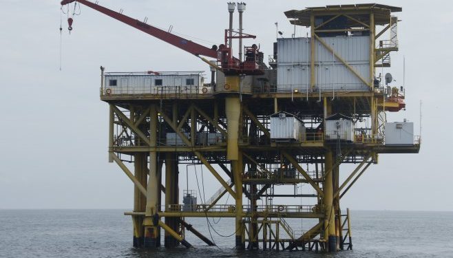 Cijene nafte skočile nakon iranskog udara na energetsku infrastrukturu Emirata
