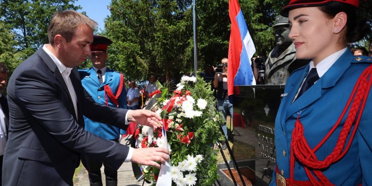 Selak: Odajemo počast čovjeku koji je bio simbol odlučnosti