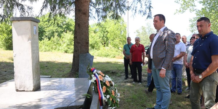 Selak prvi zvaničnik Republike Srpske u posjeti Bojištu: Ne zaboravljamo svoj narod u Federaciji BiH