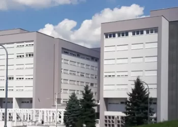 Samoubistvo na UKC: Pacijent skočio s petog sprata