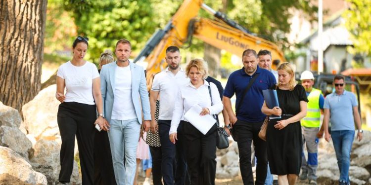 Banjalučka riva biće završena za 60 dana, biće posađeno 50 vrba i više stotina drugih sadnica