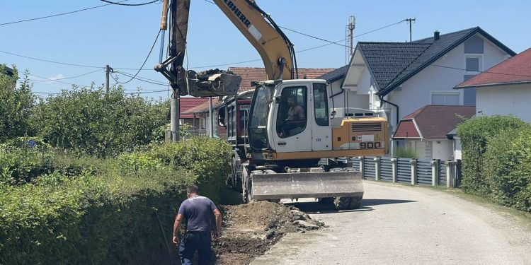 Počeli radovi na rekonstrukciji puta u Mjesnoj zajednici Piskavica