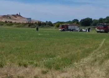 Detalji nesreće u Hrvatskoj: Stradale četiri osobe, avion se prepolovio