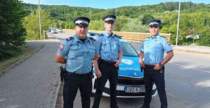 Policajci spriječili muškarca da skoči u Vrbas