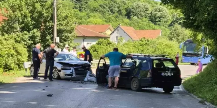 Težak udes na Laušu: Ima povrijeđenih