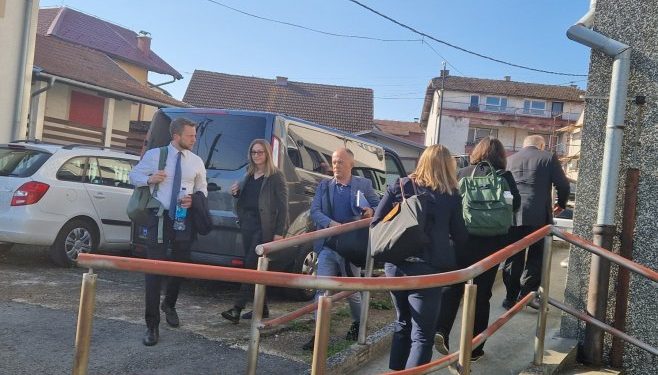 Američki istražioci stigli u Derventu
