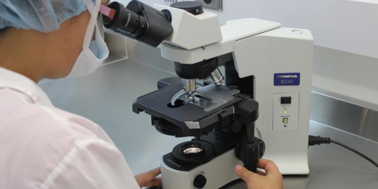 Eksperimentalni tretman: Uništava 99% ćelija raka u laboratorijskim testovima