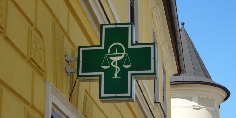 Bez redova i neprijatnih razgovora: U Lisabonu otvorena prva samouslužna apoteka u Evropi