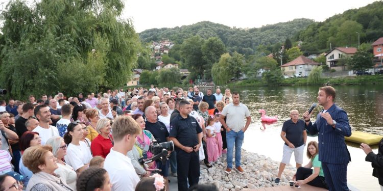 Otvorena nova dionica šetališa uz rijeku Vrbas, radi se na projektima žičare, tramvaja…