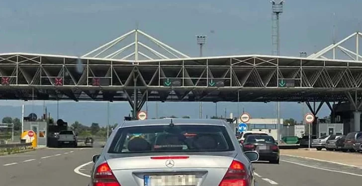 Zaboravio suprugu na graničnom prelazu Gradiška i nastavio put za Njemačku