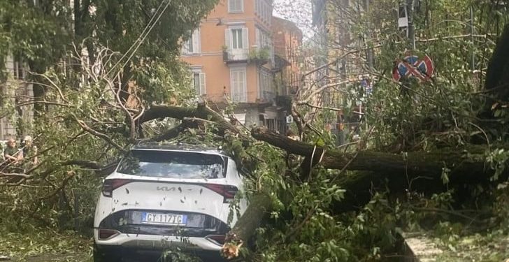 Italija: Tornado razorio Kremonu, stotine kuća bez krovova, 43 osobe povrijeđene (VIDEO)