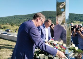 Dodik i Vučić odali poštu ubijenima na Petrovačkoj cesti – bombardovanje kolone podmukli zločin