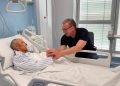 Vučić u bolnici posjetio pretučenog Nenada Raškovića