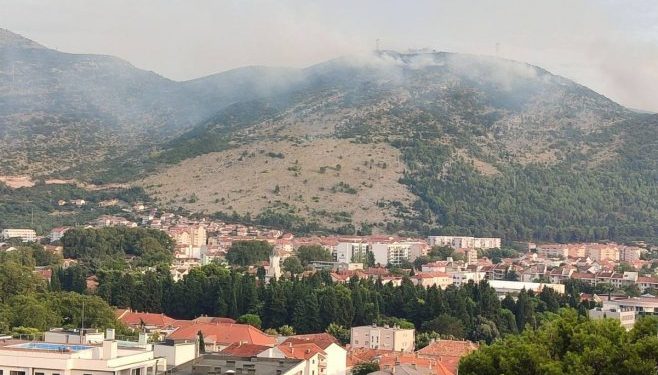Situacija na požarištu u okolini Trebinja jutros stabilna