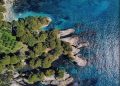 Obezbjeđenje stoji na ulazu: Muškarci ne smiju na ovu plažu u Crnoj Gori