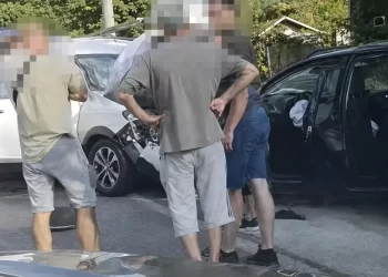 Teška saobraćajna nezgoda kod Banjaluke, sedmoro povrijeđenih