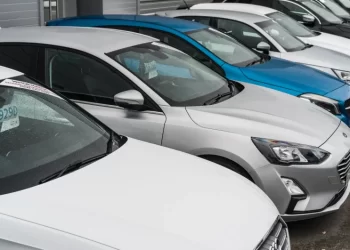 Kilometraža ili godište: Šta je važnije pri kupovini polovnjaka?