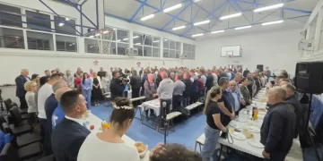 Ujedinjena Srpska sada puni dvije sale dnevno: Narod za čvrstu nacionalnu i bolju ekonomsku politiku