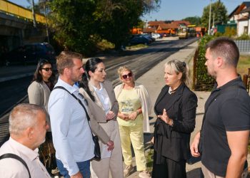 Modernizacija saobraćajne infrastrukture se nastavlja: U toku asfaltiranje Ulice Vasilija Ostroškog u Lazarevu