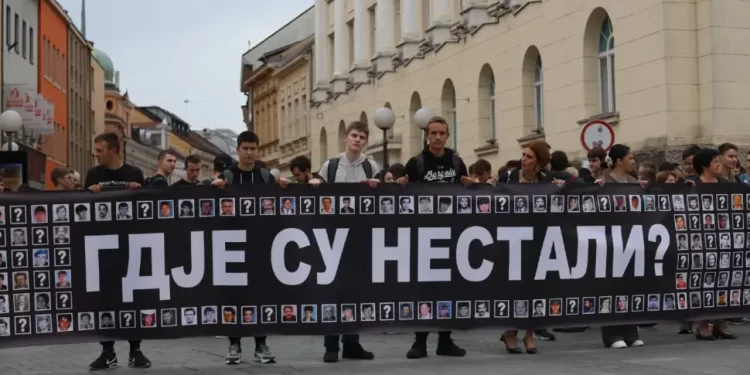 GDJE SU NESTALI?: Obilježavanje Dana nestalih i poginulih u Banjaluci