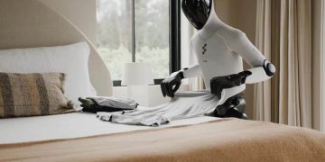 Kineski robot koji kuva, čisti i namješta krevet – budućnost uskoro u domovima širom svijeta (VIDEO)