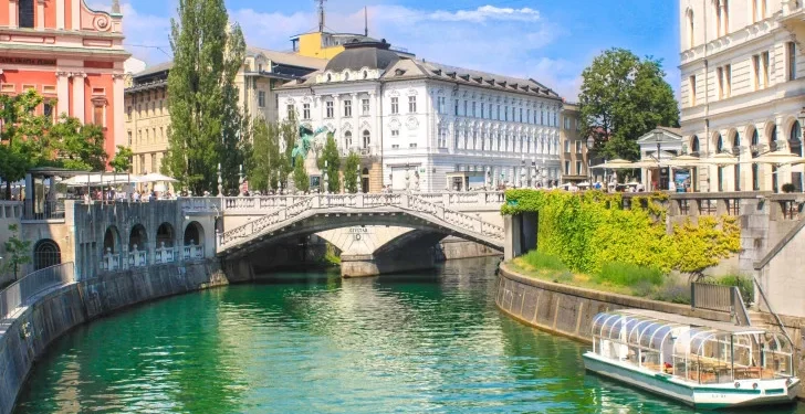Želiš posao u Sloveniji? Konkurentna plata, obezbijeđen smještaj, prevoz i radna dozvola