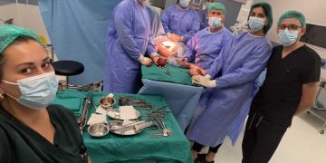 Složen onkološki operativni zahvat uspješno izveden u Klinici za ortopediju i traumatologiju UKC Republike Srpske