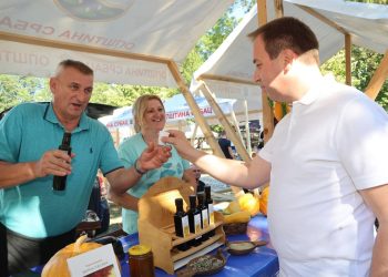 Selak posjetio Gastrofest: Bardača ponovo okupila brojne posjetioce