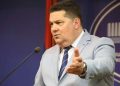 (VIDEO) “GRĐE OD GRKOVIĆA NE MOŽE”: Vukanovićev poslanik izašao sa katastrofalnim prijedlogom, pa dobio odgovor Stevandića