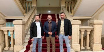 Upriličen prijem za svjetskog šampiona u tajlandskom boksu Ognjena Topića