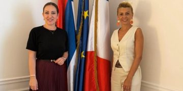 Banjalučka književnica Neda Gavrić u posjeti Predstavništvu Republike Srpske u Francuskoj