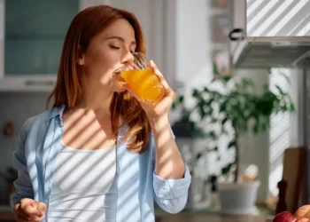 Zašto je jedna čaša soka opasnija od tri narandže: Riječ nutricionista o porcijama i apsorpciji glukoze