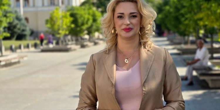 Basara: Podrška školarcima je ulaganje u budućnost, u toku je podjela pribora za učenike od drugog do osmog razreda