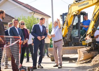 Gradonačelnik obišao radove na rekonstrukciji vodovodne mreže u Ulici kralja Tvrtka I Kotromanića