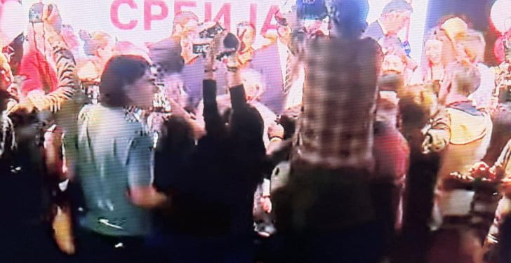 Studenti u blokadi: Srbija je slobodna! Obratio se Radomir Saičić