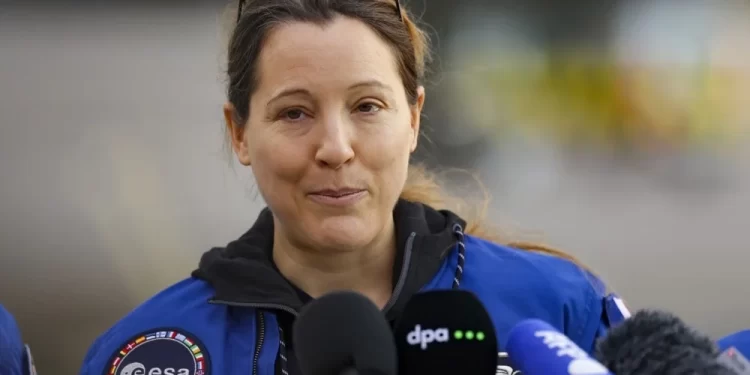 Nakon 235 dana u svemiru, astronautkinja poručila: Molim vas, vratite me nazad