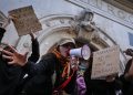 Francuska: Srednjoškolci nastavljaju proteste, pridružili im se i sindikati