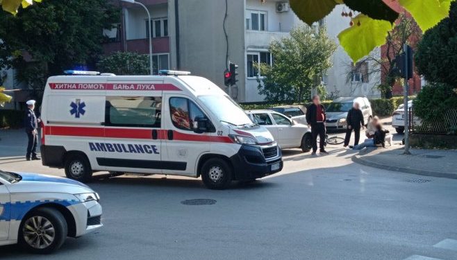 Automobil udario biciklistu kod Zelenog mosta