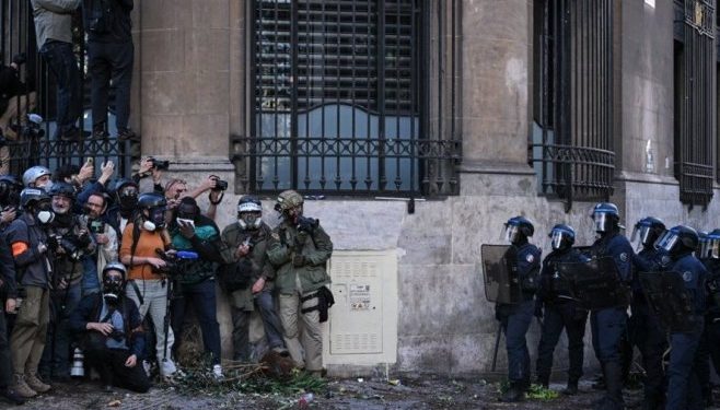 Francuska: Oko 200 škola zatvoreno zbog protesta srednjoškolaca