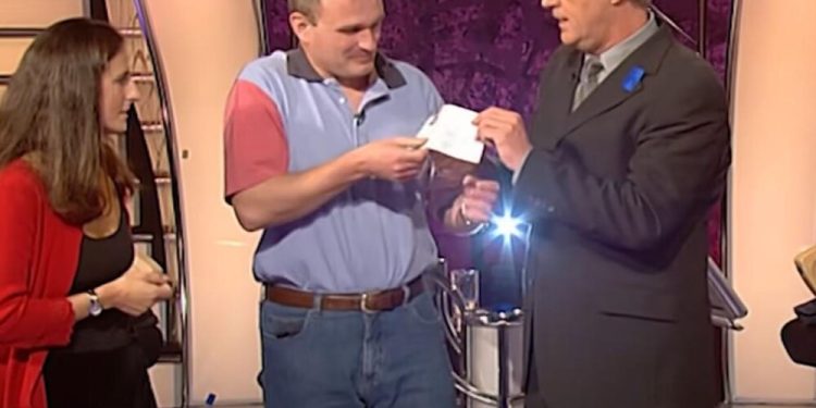 Jedan od najvećih skandala u istoriji televizije: Prevarom stigao do miliona, ali ga je kašalj razotkrio