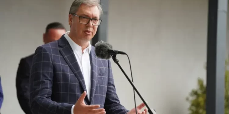 Oglasio se Vučić o upadu u prostorije Informera