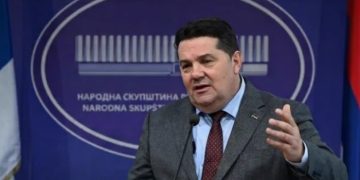Stevandić otkrio: Špijunska agentura na banjalučkom Univerzitetu vrbuje studete za podršku blokaderima u Srbiji