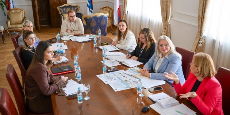Gradonačelnik najavio: Više kontejnera, uređeniji parkovi i čistije ulice Banjaluke