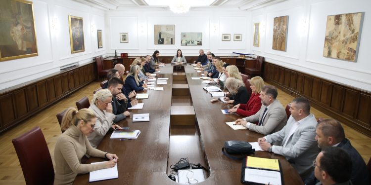 Održan Kolegijum u Gradskoj upravi: Nastavljaju se radovi na vodovodnoj i kanalizacionoj mreži, najavljene i besplatne obuke za preduzetnike